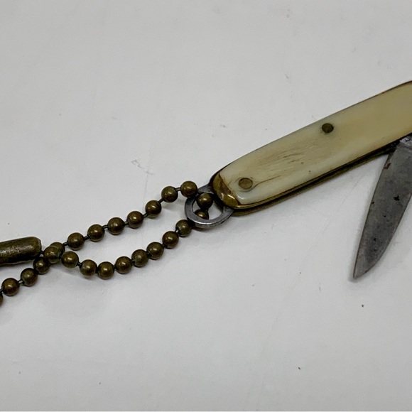 1950s Vintage Miniature Organic Functional Miniature Keychain - Picture 10 of 13